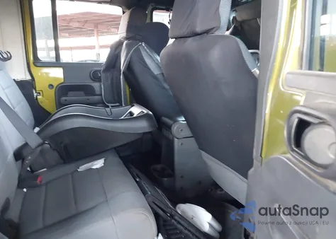 2007 Jeep Wrangler Unlimited Sahara z USA, uszkodzony, nr VIN 1J8GA591X7L155841